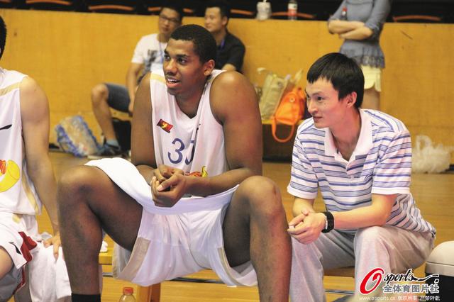 此举也让 此举也让