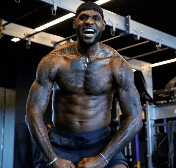 麻将更接近 麻将更接近